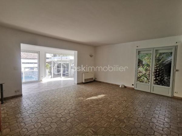 Maison traditionnelle de 250 m²