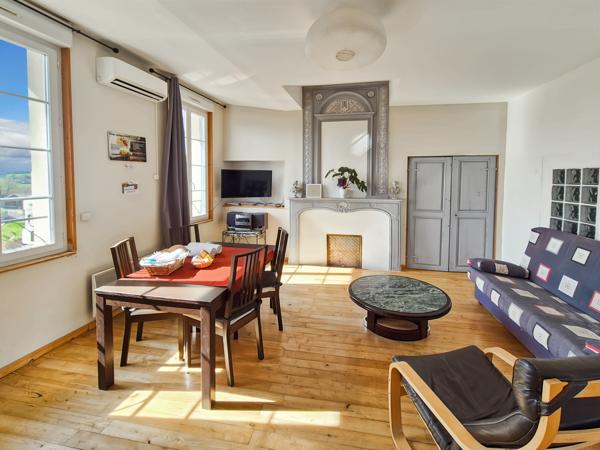 Gimont (32200) Immeuble de 455m2 avec 9 appartements - Gimont centre