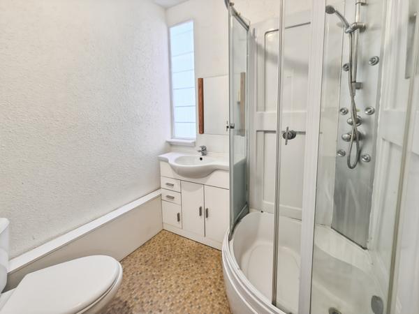 Gimont (32200) Immeuble de 455m2 avec 9 appartements - Gimont centre