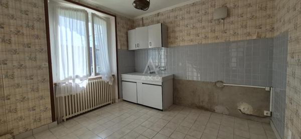 Une maison à l'état brut, un potentiel à l'état pur. entre Crozon et la plage du Porzic