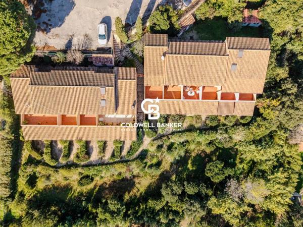 Immeuble à vendre Le Lavandou - 83980 / Réf: 010