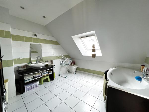 Irodouër (35850) Maison 5 pièces de 126 m2 + 80m2