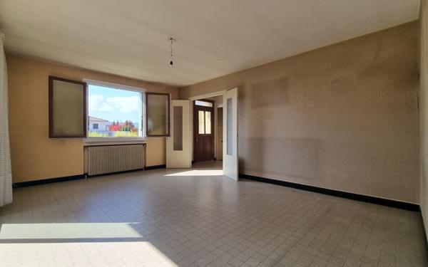 Maison à vendre    5 pièces •  Fontaines-Saint-Martin