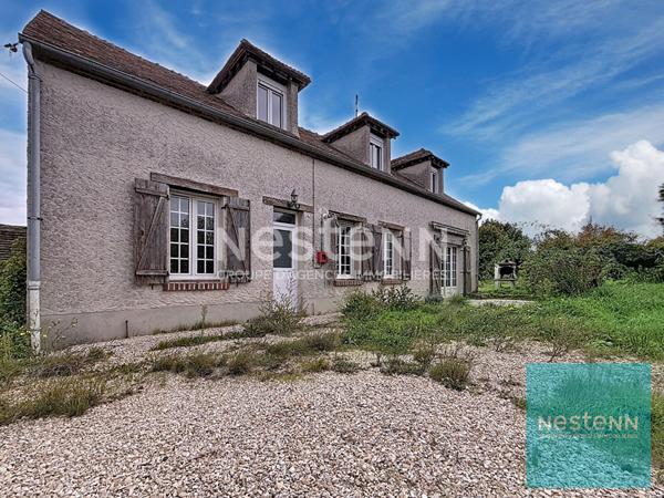 Charmante Maison à Vendre à Saint Germain Laval - 5 pièces, 3 chambres !