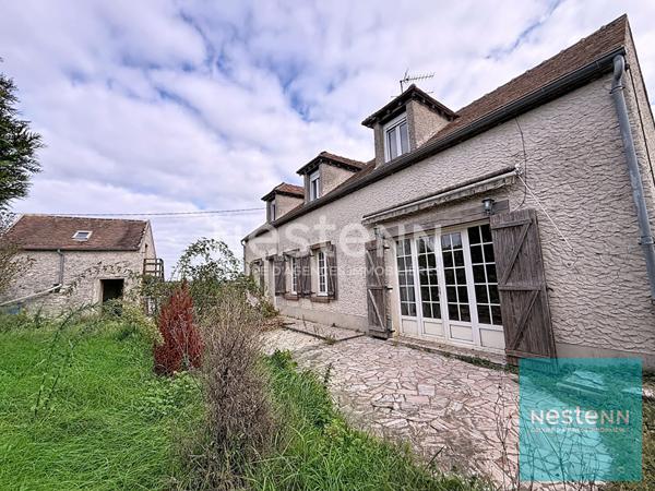 Charmante Maison à Vendre à Saint Germain Laval - 5 pièces, 3 chambres !