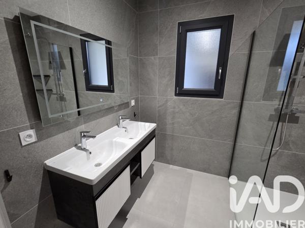 Maison à vendre 4 pièces 135 m² Peaugres