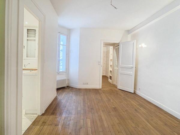 Appartement à vendre    3 pièces • 53 m2 Issy-les-Moulineaux