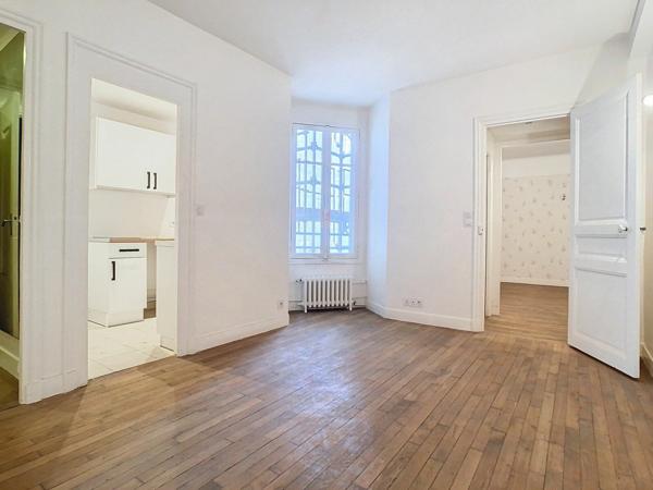 Appartement à vendre    3 pièces • 53 m2 Issy-les-Moulineaux