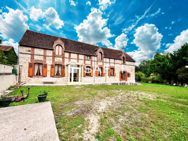 Longère en pierre avec dépendance sur 1760 m2 clos