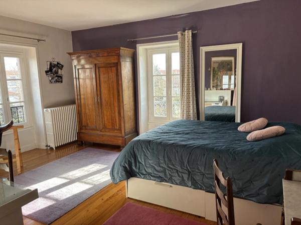 Belle propriété de 1832 de 270 m², terrain clos 1 458 m²