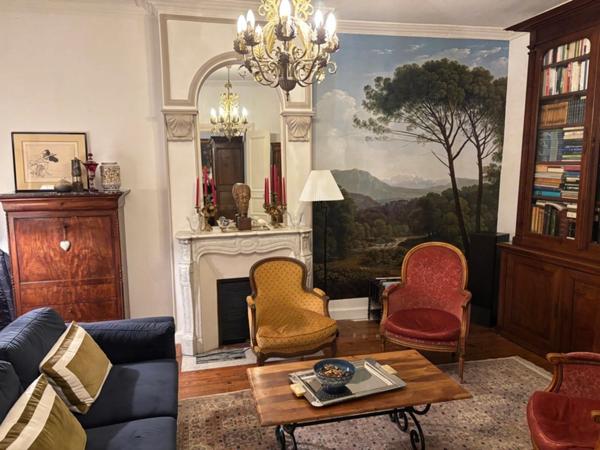 Belle propriété de 1832 de 270 m², terrain clos 1 458 m²