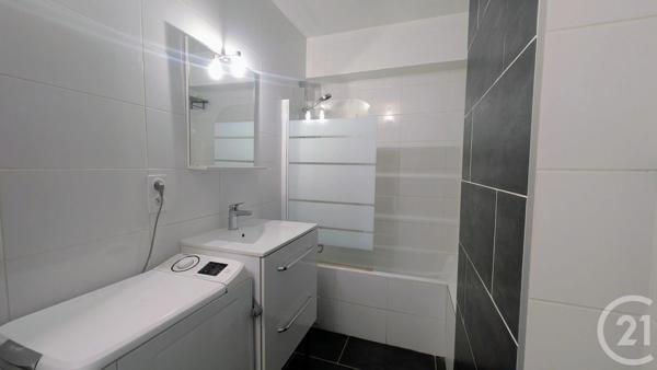 Appartement T1 à vendre  1 pièce - 41,03 m 2   AIX LES BAINS  - 73