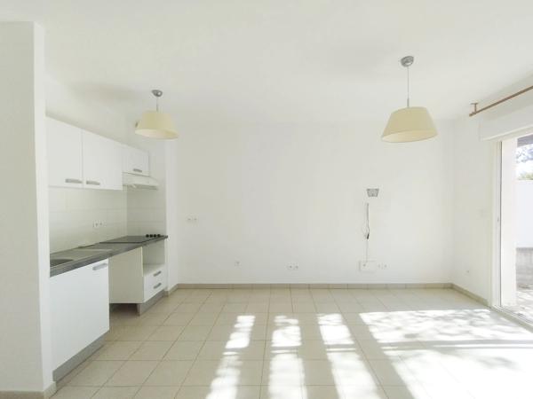 Appartement T2, résidence bord de mer et piscine à POGGIO MEZZANA (HAUTE CORSE)