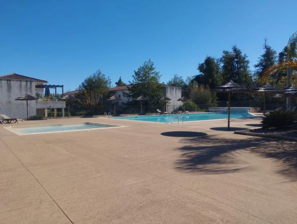 Appartement T2, résidence bord de mer et piscine à POGGIO MEZZANA (HAUTE CORSE)