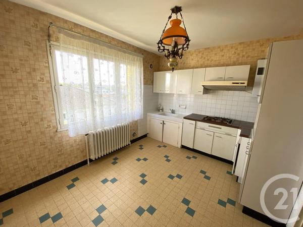 Appartement F4 à vendre  4 pièces - 90,70 m 2   VENISSIEUX  - 69