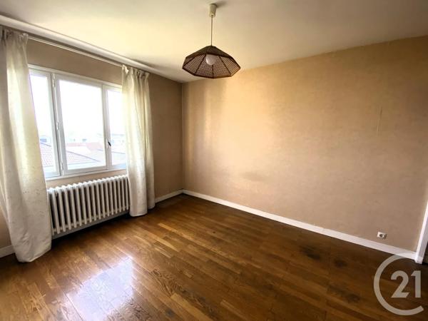 Appartement F4 à vendre  4 pièces - 90,70 m 2   VENISSIEUX  - 69