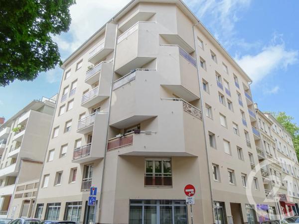 Appartement à vendre  4 pièces - 108 m 2   FRANCHEVILLE  - 69