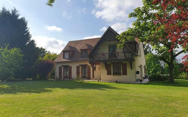 Maison à vendre    8 pièces •  La Fresnaye-sur-Chédouet