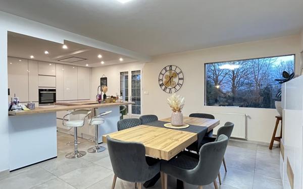 Maison à vendre    8 pièces •  La Fresnaye-sur-Chédouet