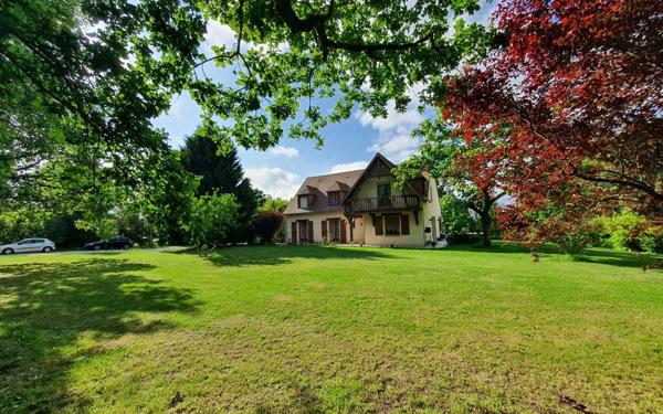 Maison à vendre    8 pièces •  La Fresnaye-sur-Chédouet