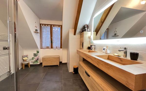 Maison à vendre    8 pièces •  La Fresnaye-sur-Chédouet