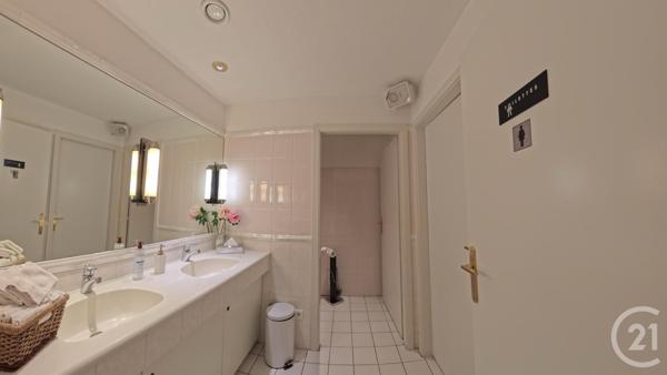 à vendre  490 m2 ERSTEIN - 67