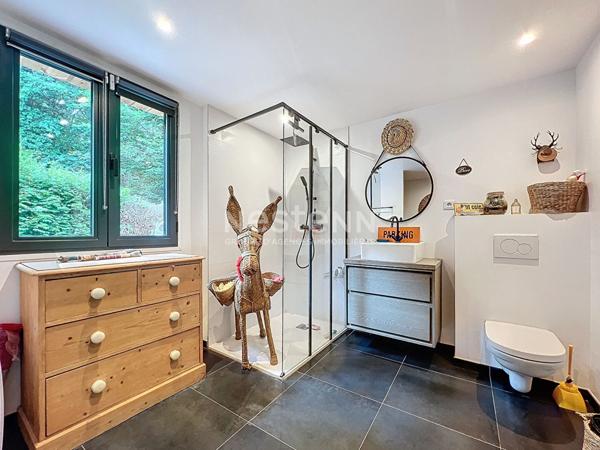 Maison Gouvieux avec dépendances sur terrain 2500m² avec piscine