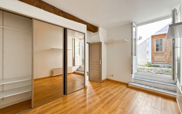 Appartement à vendre    5 pièces • 121,05 m2 Orléans