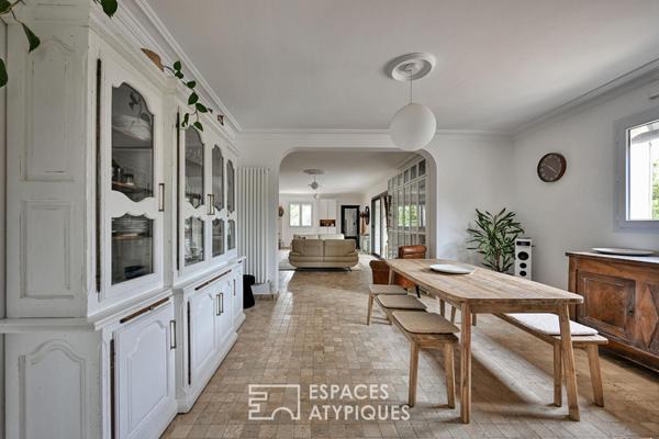 Villa de caractère avec studio indépendant, jardin et piscine