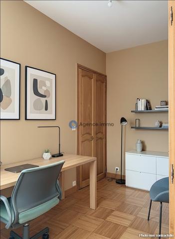 À vendre - Maison individuelle, 5 pièces située à Château-la-Vallière (37330)