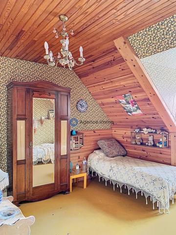 À vendre - Maison individuelle, 5 pièces située à Château-la-Vallière (37330)