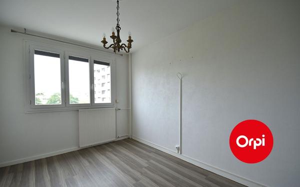 Appartement à vendre    3 pièces • 65,80 m2 Saint-Priest