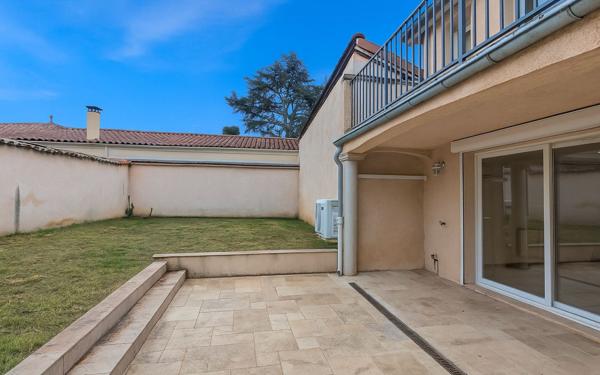 Appartement à vendre    3 pièces • 81 m2 Miribel