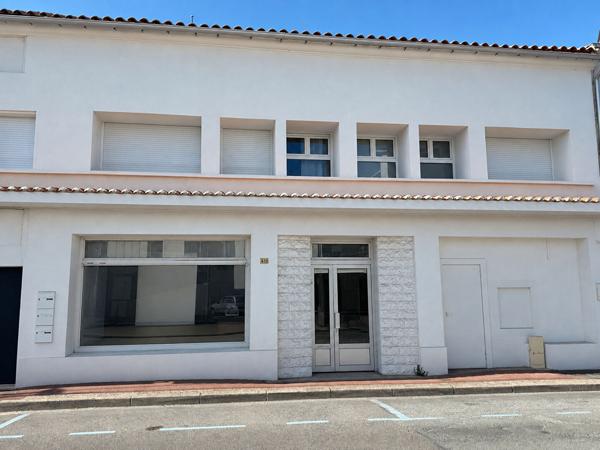 Local commercial 2 pièces 64 m2