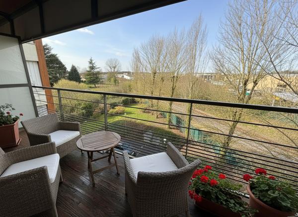 Appartement récent - T3 - plein centre de  Joue Les Tours