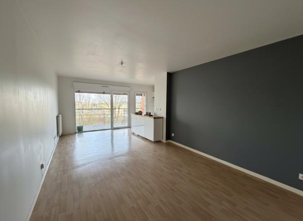 Appartement récent - T3 - plein centre de  Joue Les Tours