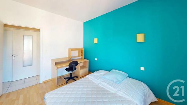 Appartement T4 à vendre  4 pièces - 80,67 m 2   RODEZ  - 12