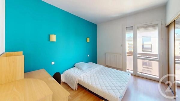 Appartement T4 à vendre  4 pièces - 80,67 m 2   RODEZ  - 12
