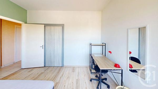 Appartement T4 à vendre  4 pièces - 80,67 m 2   RODEZ  - 12