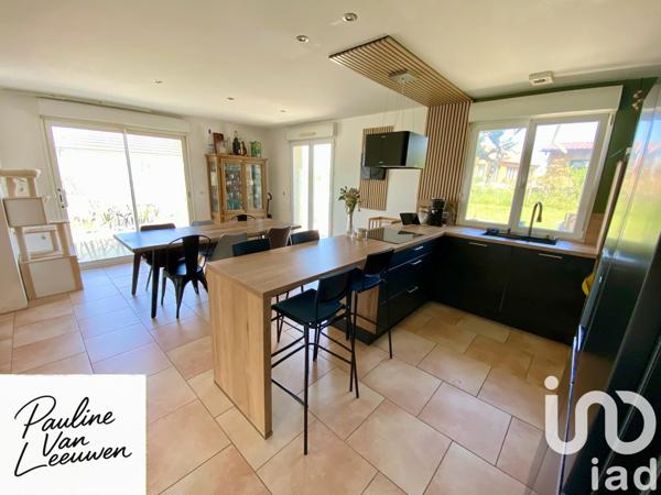 Maison à vendre 8 pièces 144 m² La Villeneuve-au-Chêne