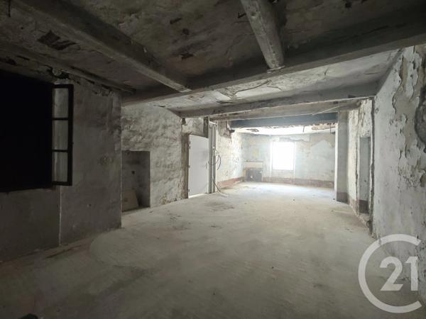 Appartement F3 à vendre  3 pièces - 84,40 m 2   ST HIPPOLYTE DU FORT  - 30