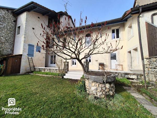 Maison en pierre rénovée - 4 ch - Jardin clos - Garage - Pays de Gex