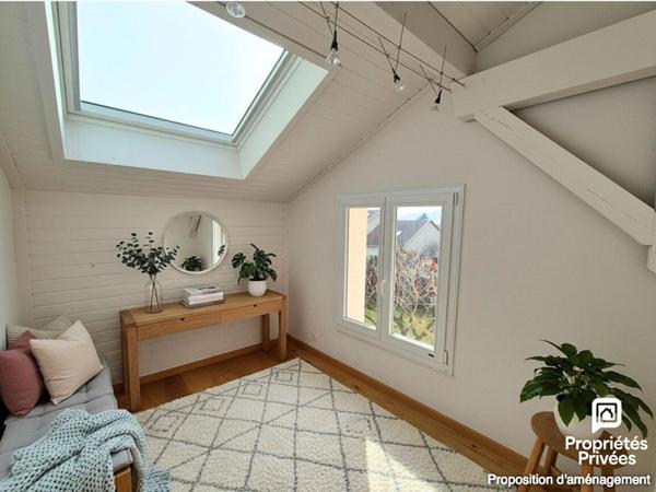 Maison en pierre rénovée - 4 ch - Jardin clos - Garage - Pays de Gex