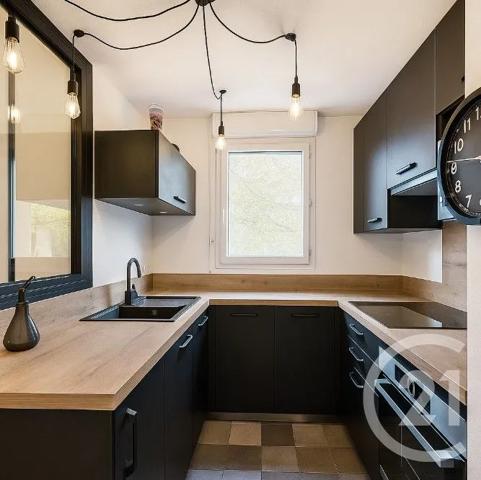 Appartement T4 à vendre  4 pièces - 66 m 2   ST JEAN  - 31