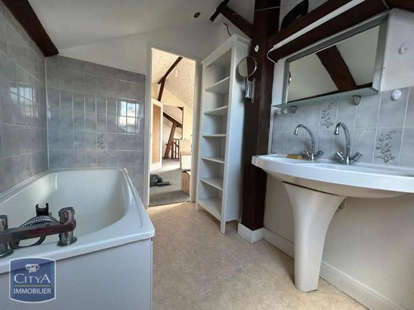 Appartement à louer 3 pièces 95.97m² Dieppe (76200)