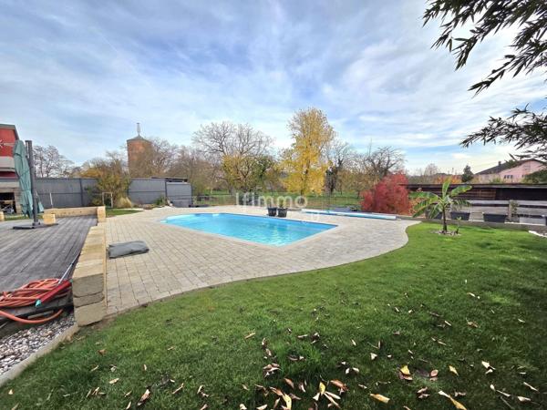 Belle maison 150M² 5 chambres avec piscine .