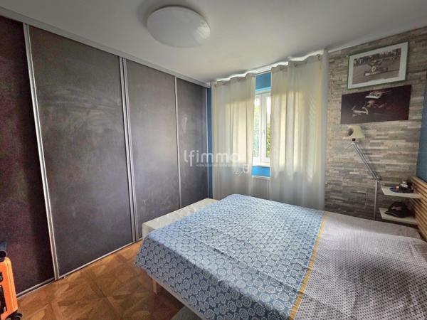 Belle maison 150M² 5 chambres avec piscine .