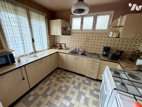 Maison avec grand terrain proche bourg de Portbail 