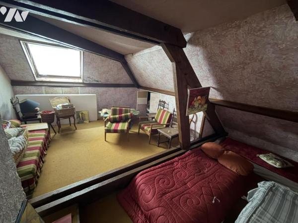 Maison avec grand terrain proche bourg de Portbail 