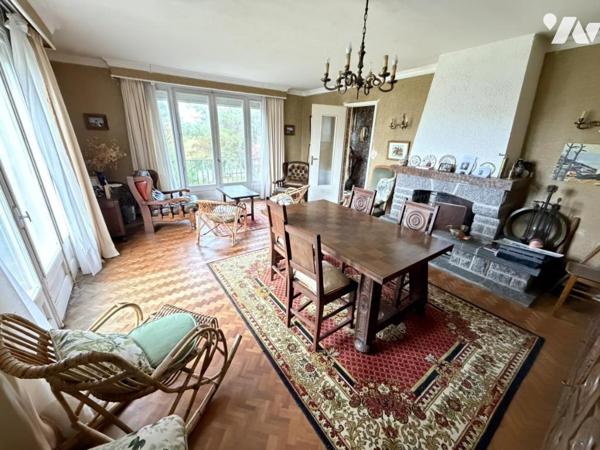 Maison avec grand terrain proche bourg de Portbail 